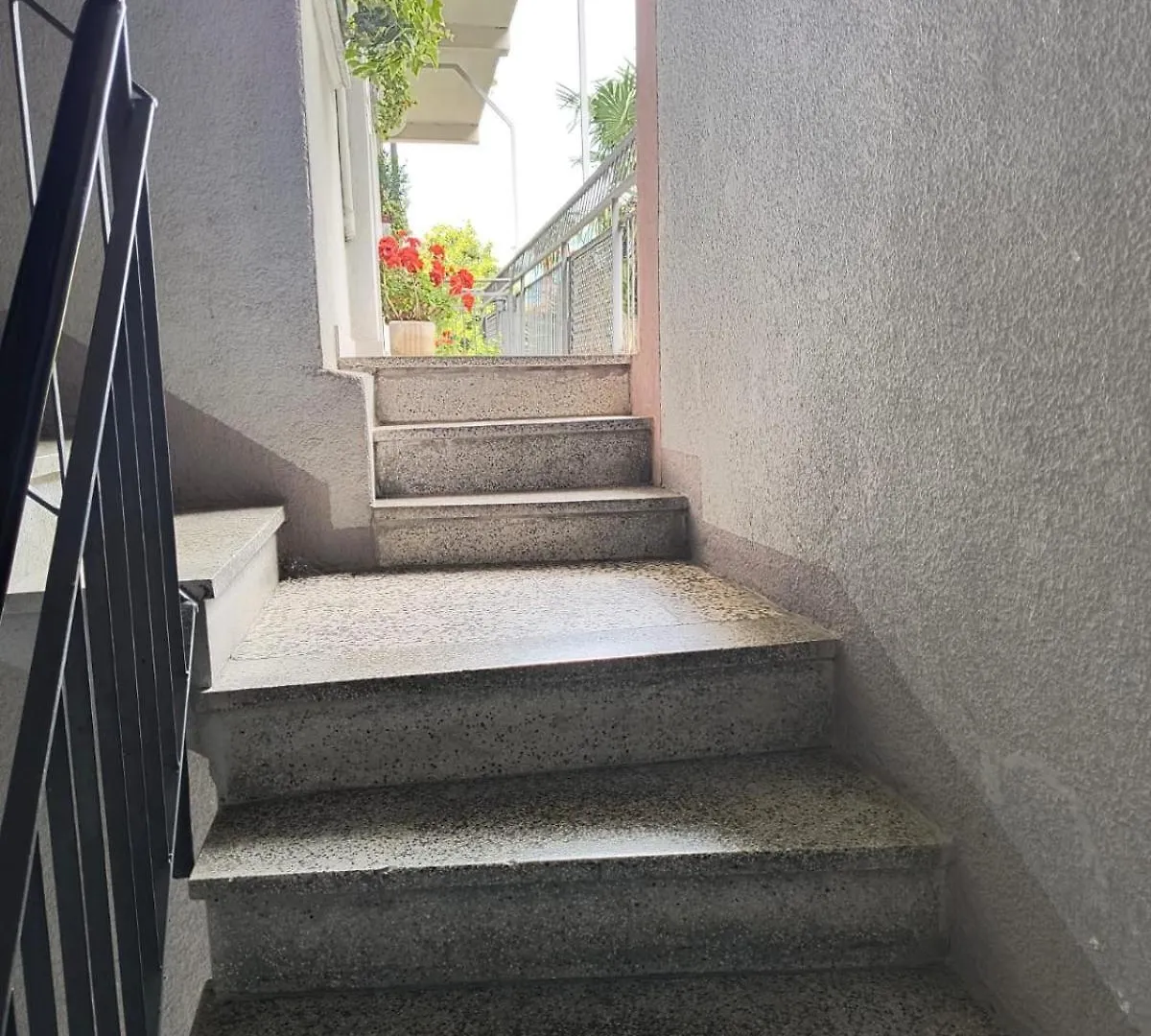 150 Steps To Heaven - By Myhomeincomo 0*, Como